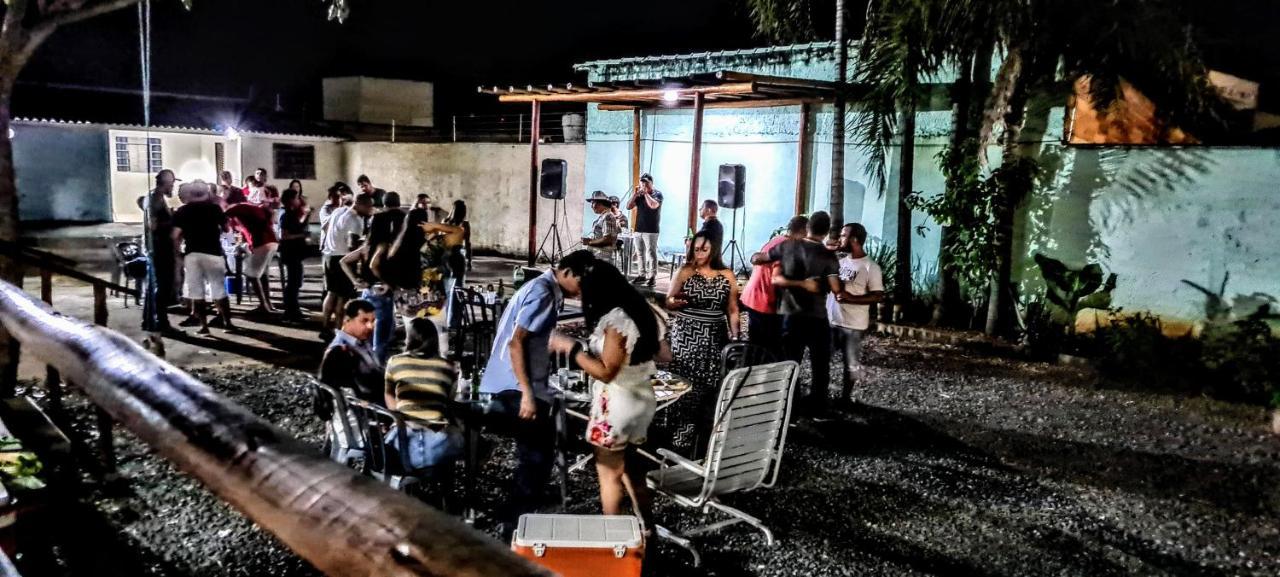 Pousada Romeiros Do Pai Eterno - Santuario Basilica De Trindade Trindade  Bagian luar foto