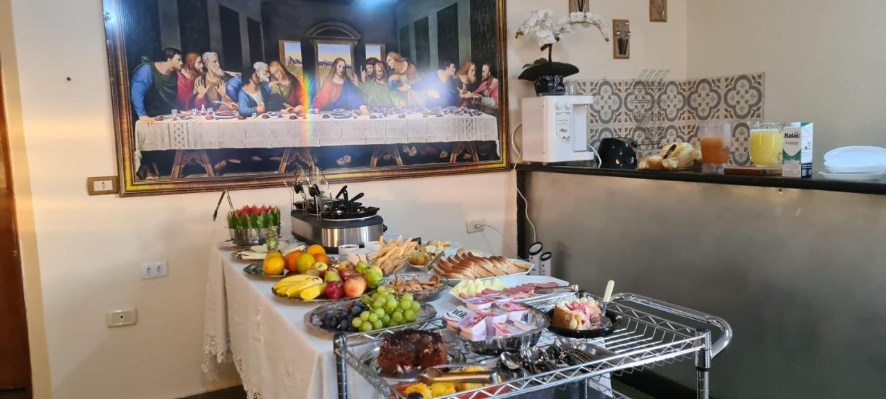 Pousada Romeiros Do Pai Eterno - Santuario Basilica De Trindade Trindade  Bagian luar foto
